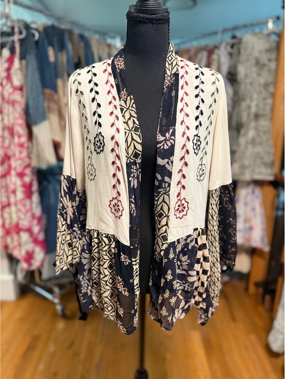 YOUNG THREADS Pearl Embroidered Patchwork Boho Kimono Top NWT Medium